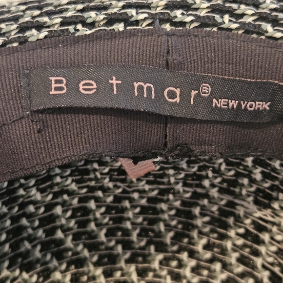 Betmar Resortwear Black & Ivory Floppy Weave Hat 16\